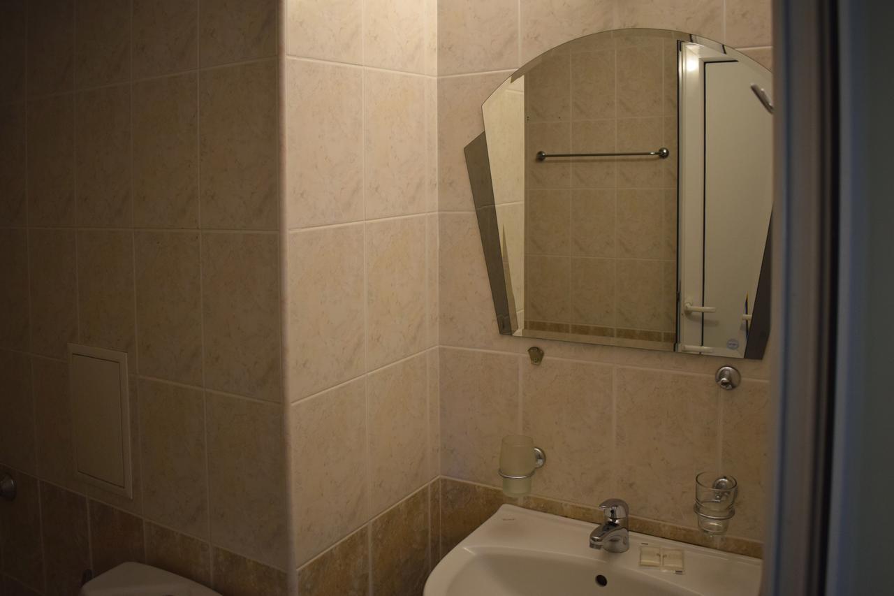 Hotel Jeravna Bankya Buitenkant foto