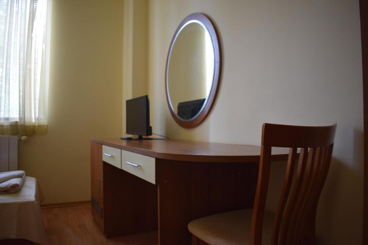 Hotel Jeravna Bankya Buitenkant foto