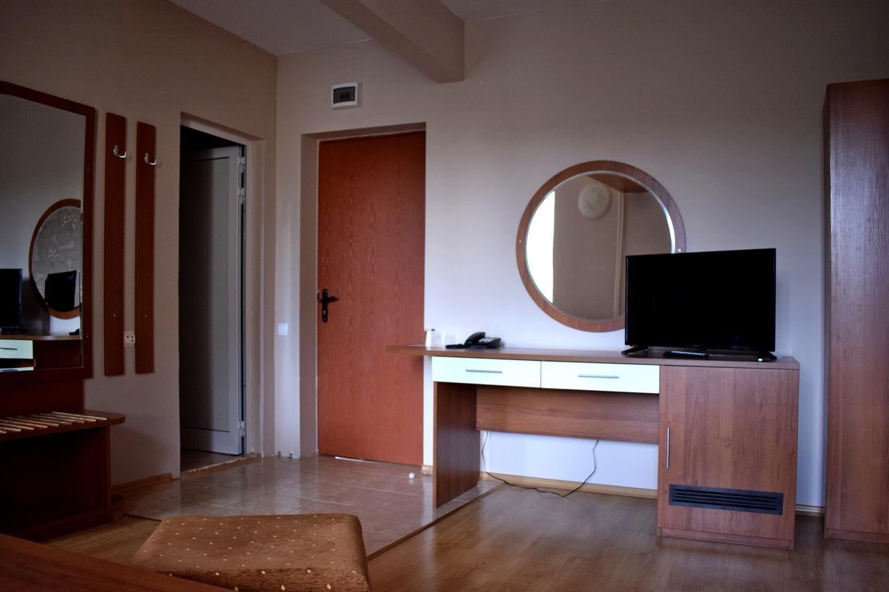 Hotel Jeravna Bankya Buitenkant foto