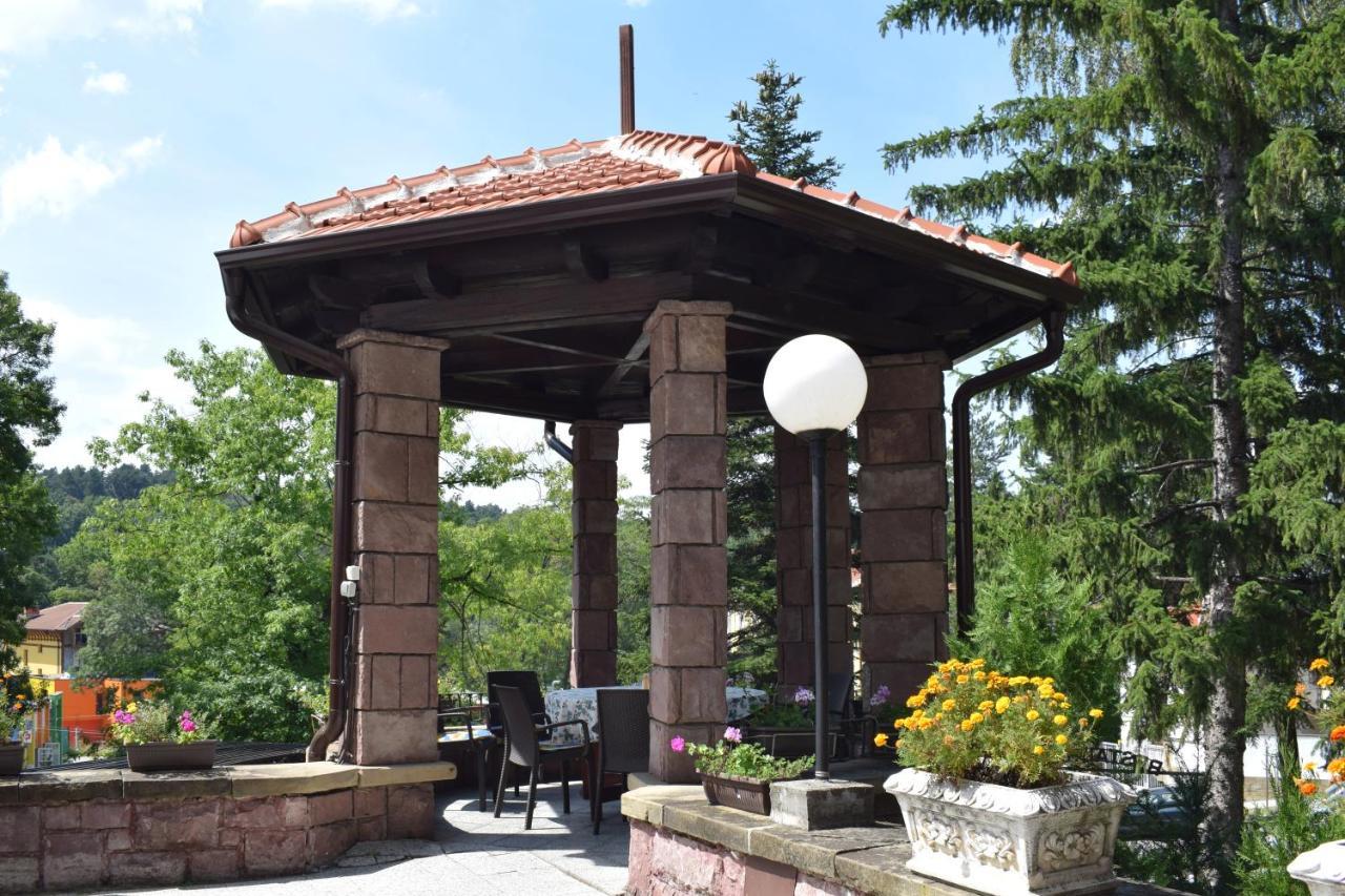 Hotel Jeravna Bankya Buitenkant foto