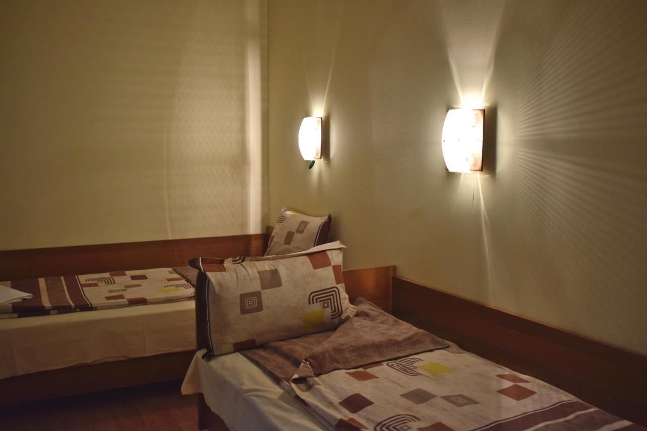Hotel Jeravna Bankya Buitenkant foto