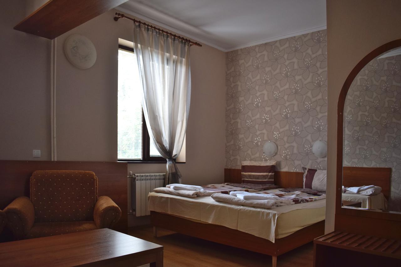 Hotel Jeravna Bankya Buitenkant foto