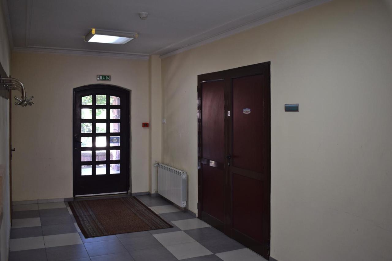 Hotel Jeravna Bankya Buitenkant foto